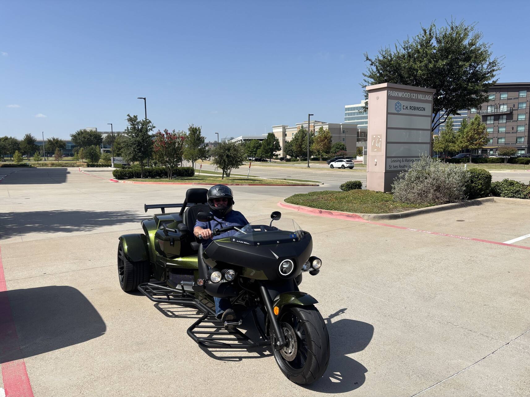 Hans driving his Rewaco trike in the Dallas-Fort Worth area