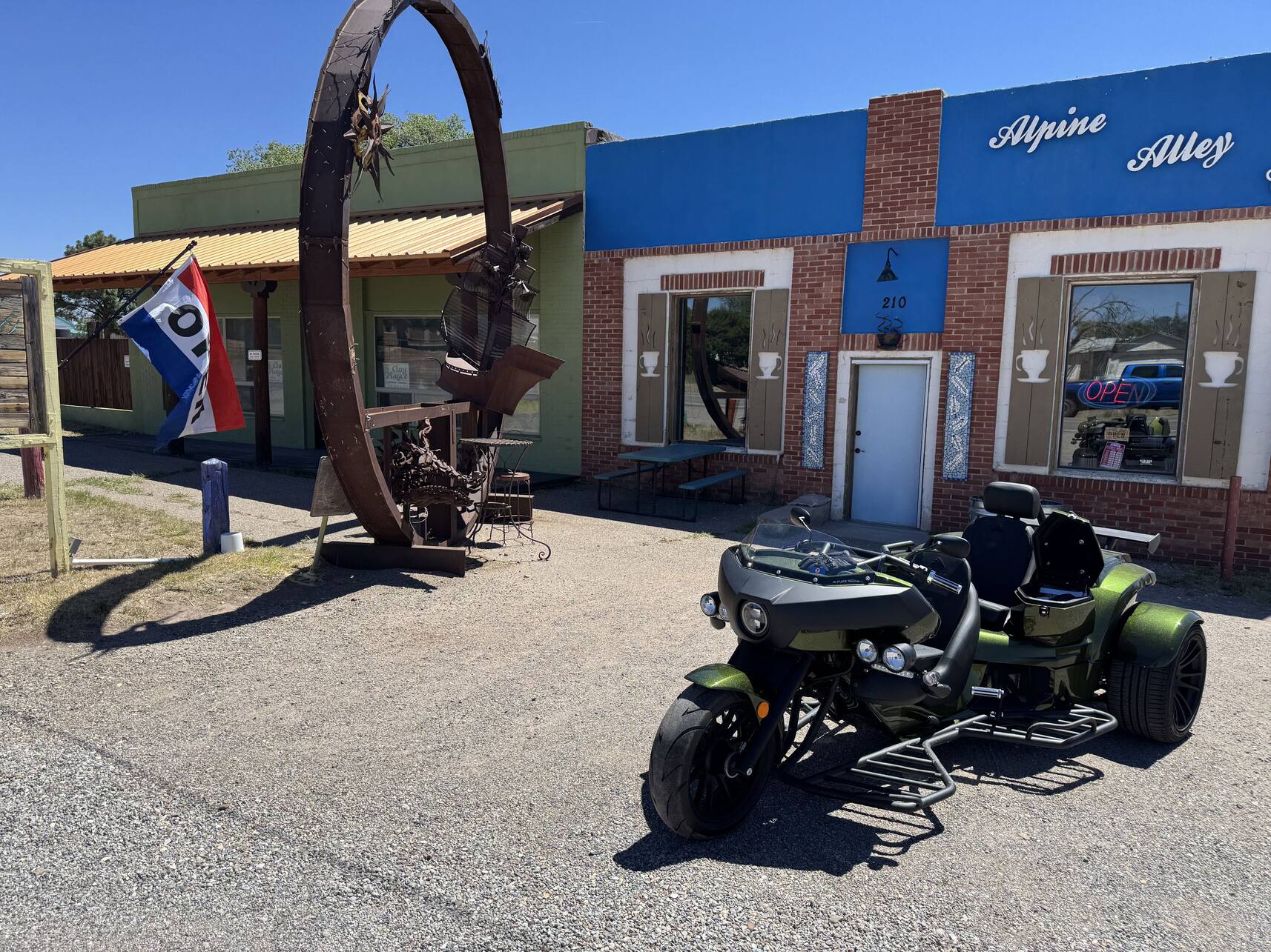 Rewaco trike outside the Alpine Alley Cafe